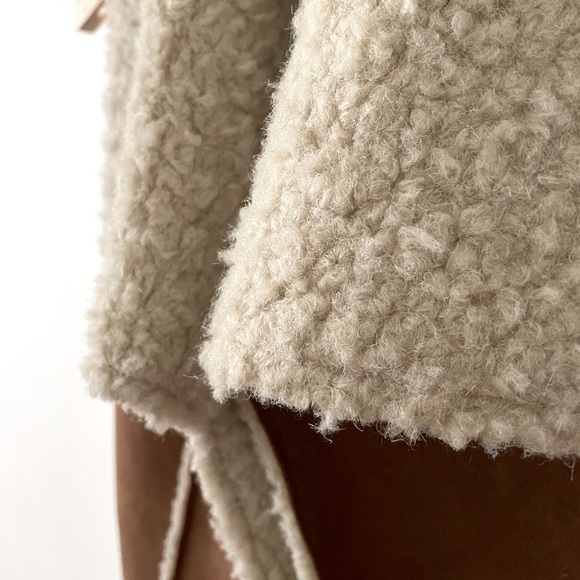 Vegan suede / shearling vest - Picture 3 of 3